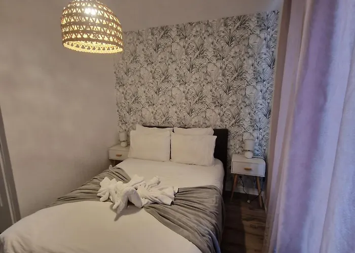 Le Jeanne D'arc Avec Sa Terrasse By Unsejouranancy Fr * Nancy